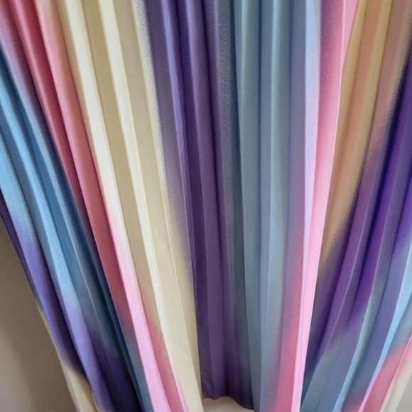 SHEIN | Plus Ombre Pleated Hem Cami Dress - Picture 5 of 7